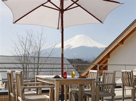 静岡 ご当地グルメ - 富士山が見えるレストランで食べるべきもの